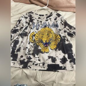 The most comfortable sweatshirt i have ever worn!